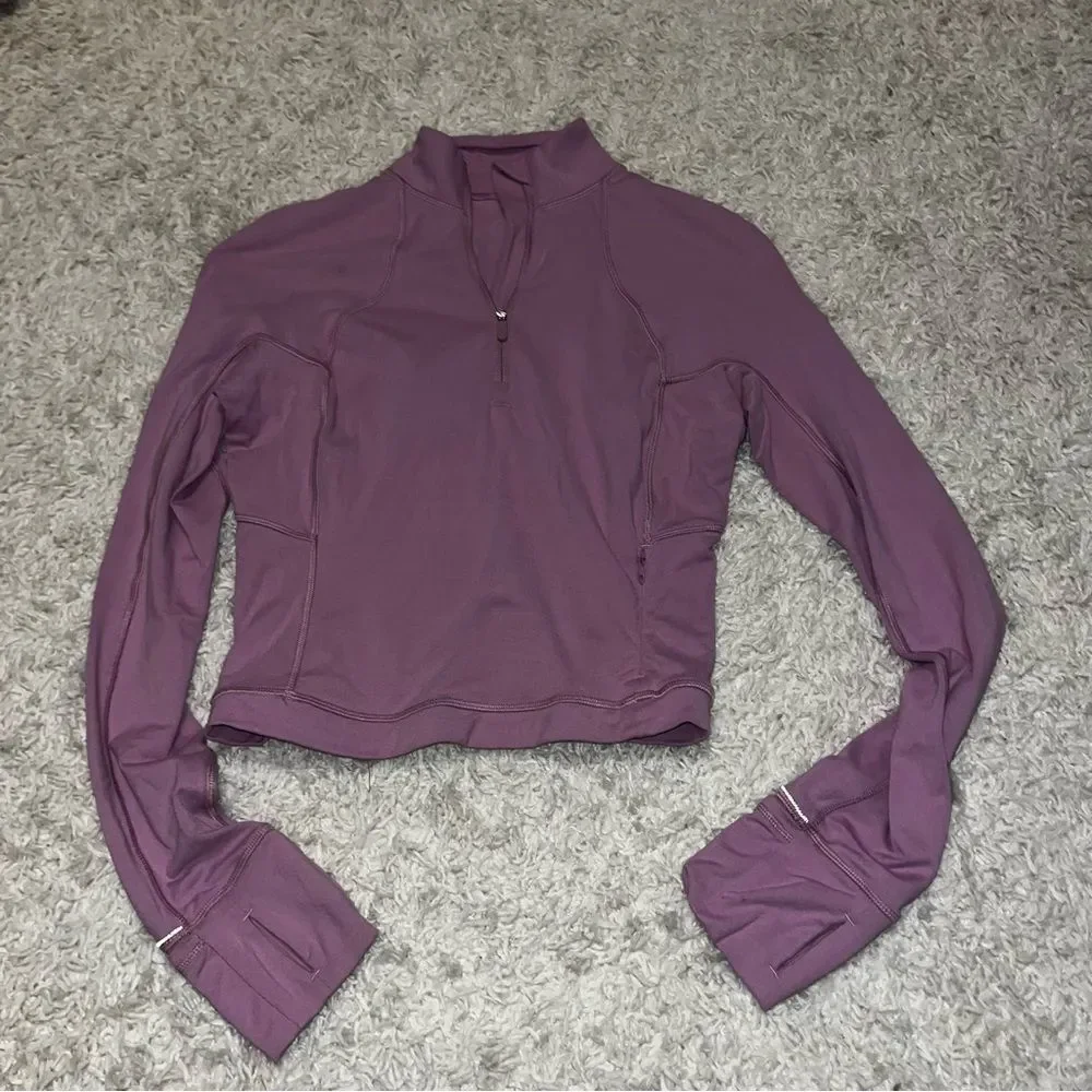 Lululemon it’s rulu cropped quarter zip size 4